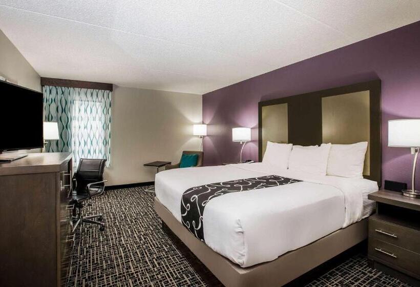 장애인을 위한 킹사이즈 침대 스탠다드 룸, La Quinta Inn By Wyndham Davenport & Conference Center