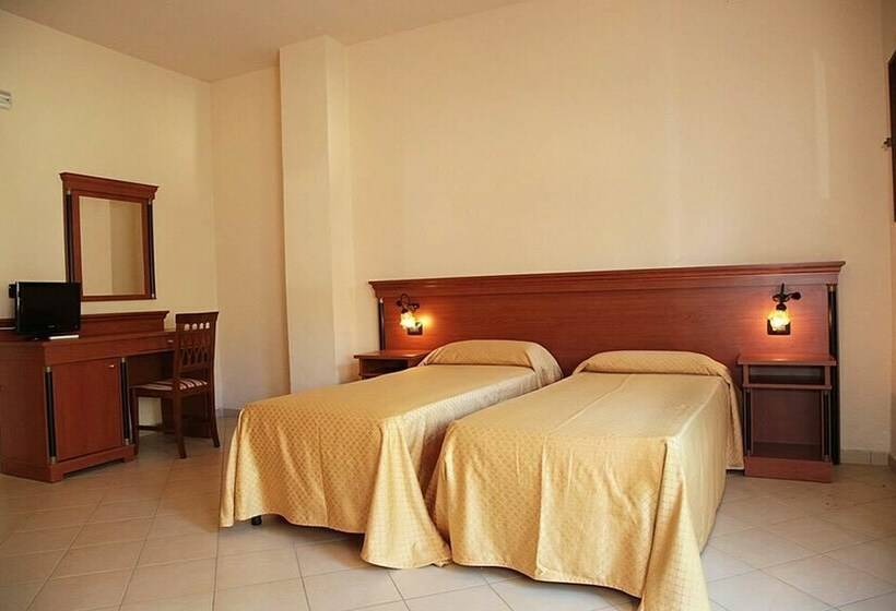 Семейный Номер, Baia Delle Sirene Beach Resort