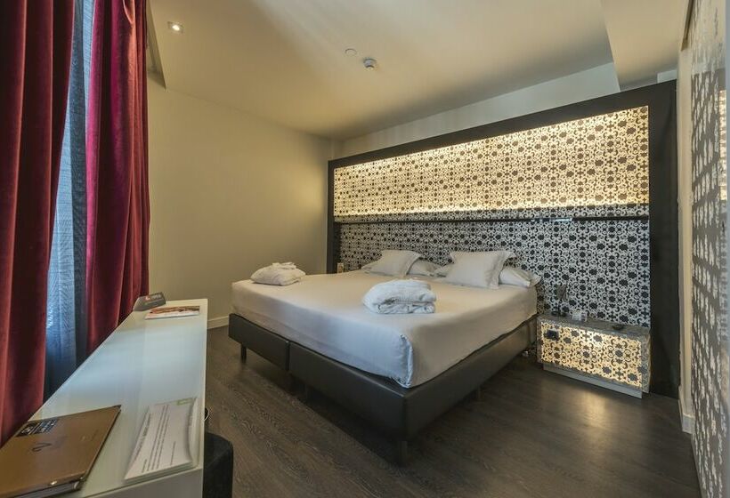 Habitación Superior, Vincci Via 66