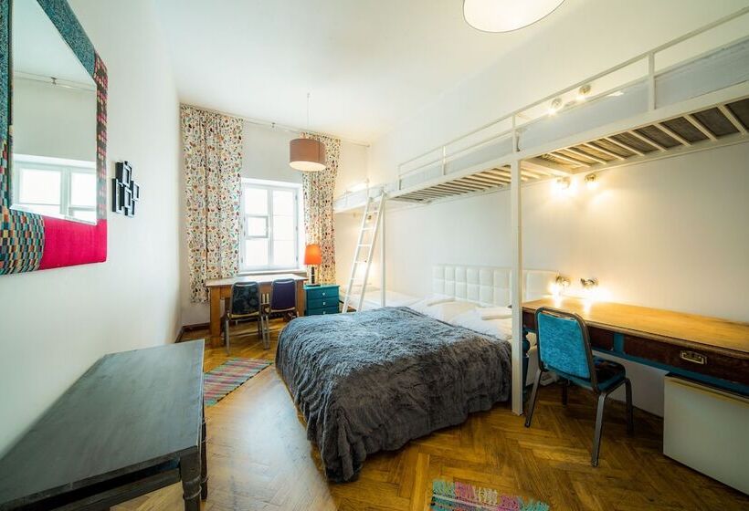 اتاق استاندارد با سرویس بهداشتی مشترک, Old Town Kanonia Hostel & Apartments