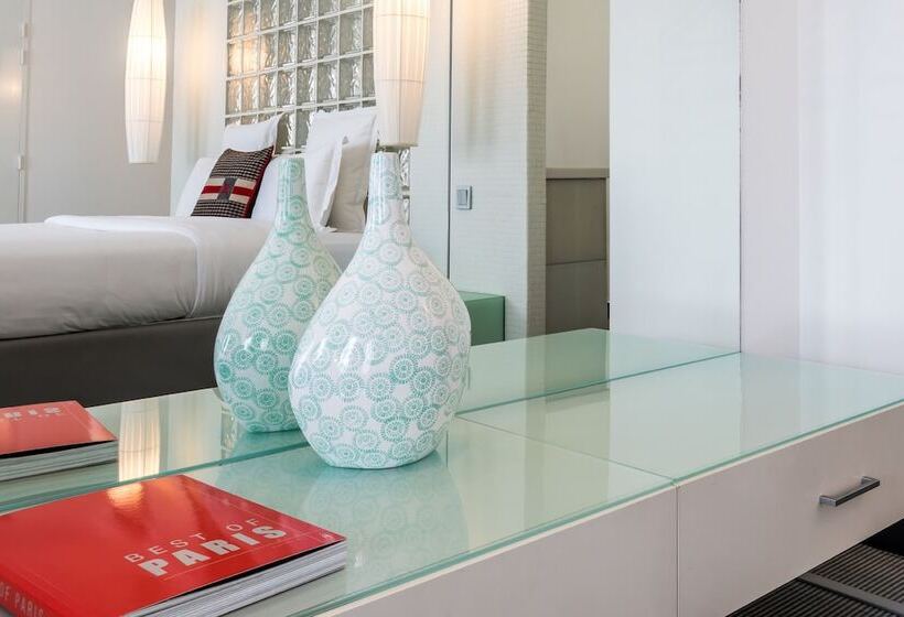 سوییت جونیور, Kube Hotel Paris