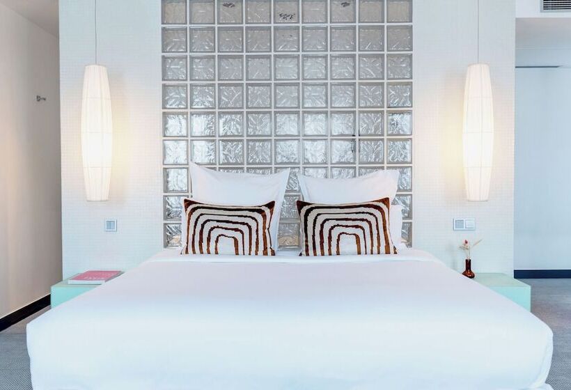 سوییت, Kube Hotel Paris