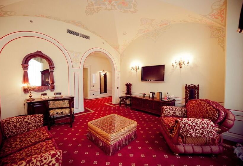 سوییت, Opera Hotel   The Leading Hotels Of The World