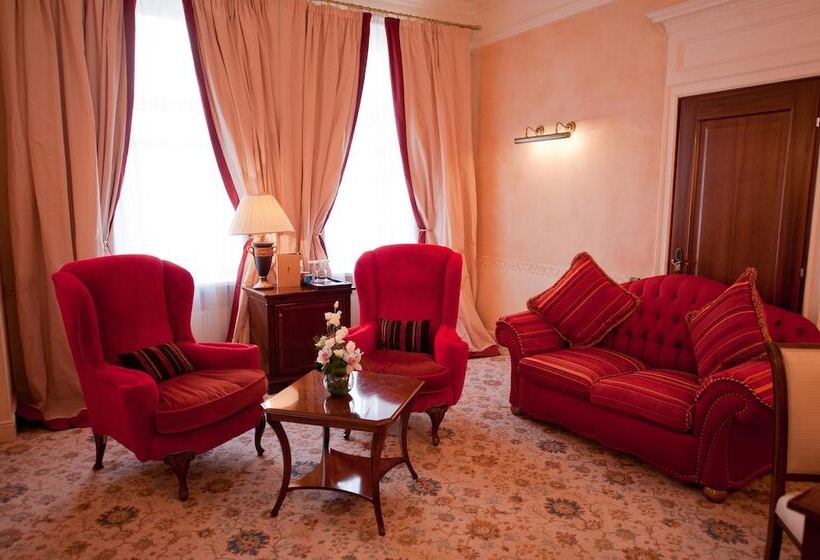 سوییت, Opera Hotel   The Leading Hotels Of The World