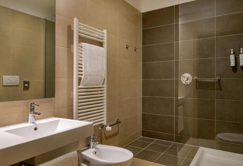 带大床的标准间, Ac Hotel By Marriott Milan Sesto