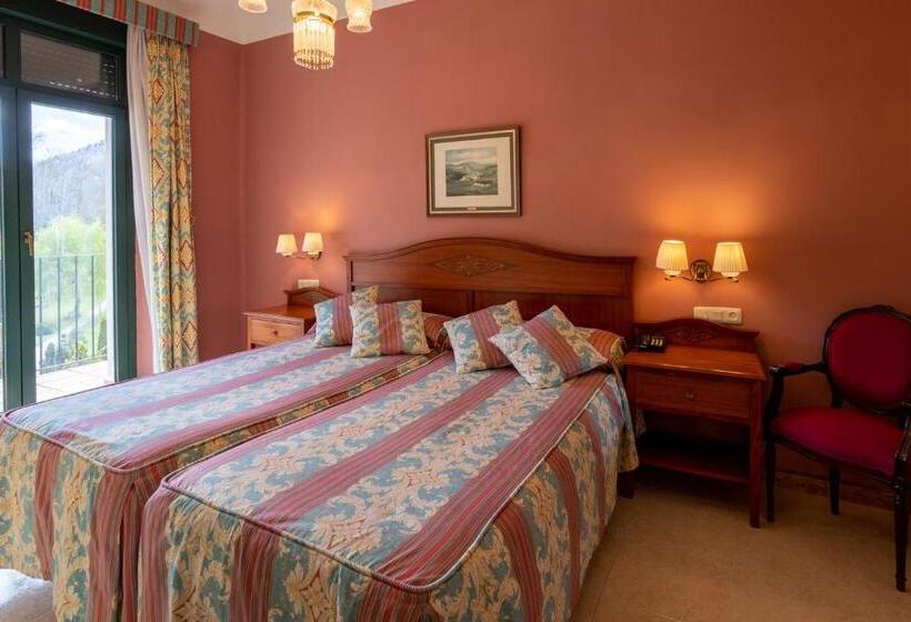 اتاق سوپریور, De Camprodón