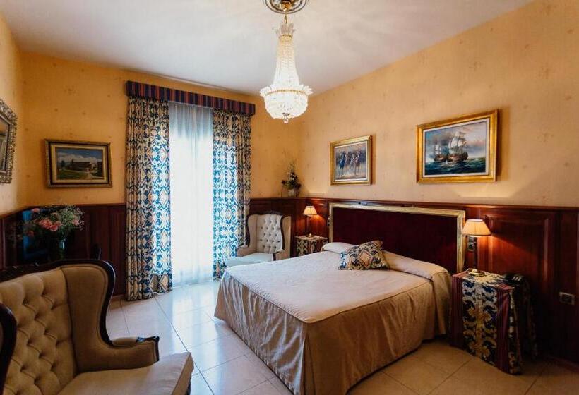 Superior Room with Terrace, De Camprodón