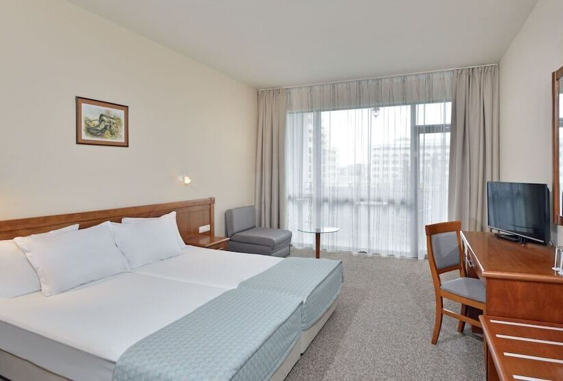 Номер Стандарт Вид на Парк, Sol Nessebar Mare All Inclusive