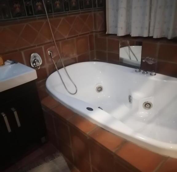 חדר משפחתי דלוקס, 180 On Anderson Guest House