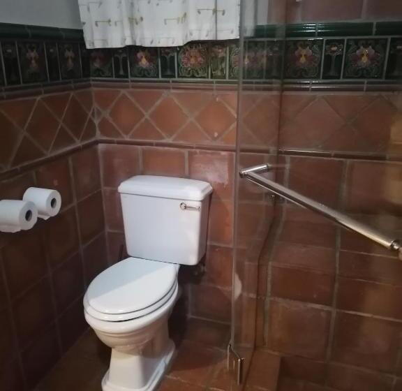 חדר משפחתי דלוקס, 180 On Anderson Guest House