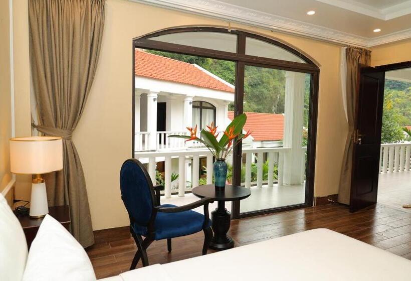 سوئیت جونیور با چشم‌انداز کوهستان, Lalita Tam Coc Resort & Spa