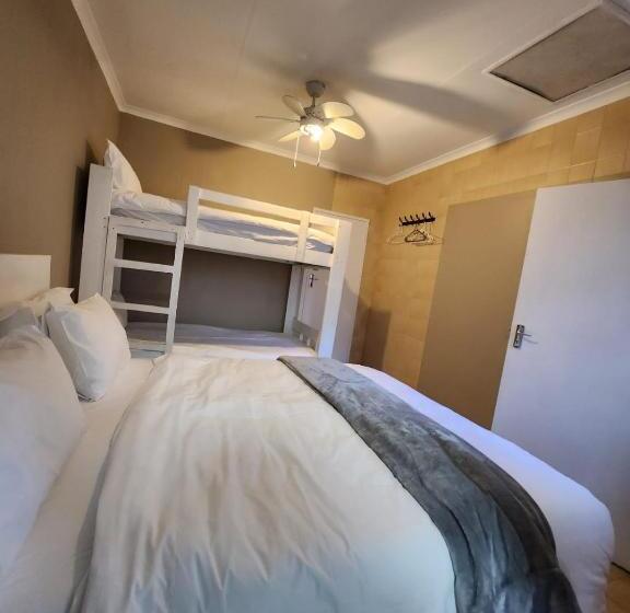 Семейный Номер Deluxe, Fm Guest Lodge Comfort, Tranquility & Peace Of Mind