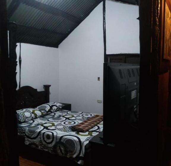 スタンダードルーム, Posadamanduka Eco Hostel