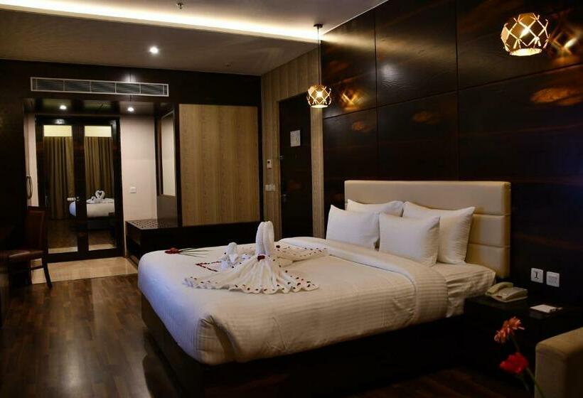 Juniorsvit, Pristine Hotel, Varanasi