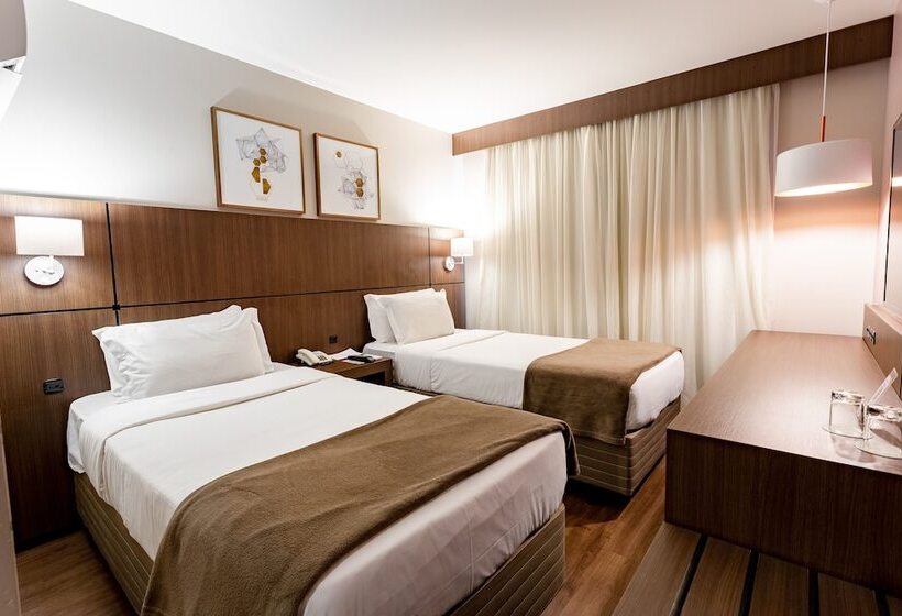Номер Superior, Bourbon Convention Hotel Ponta Grossa