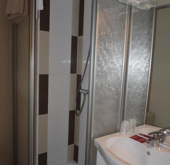 Номер Стандарт, Hôtel Patton