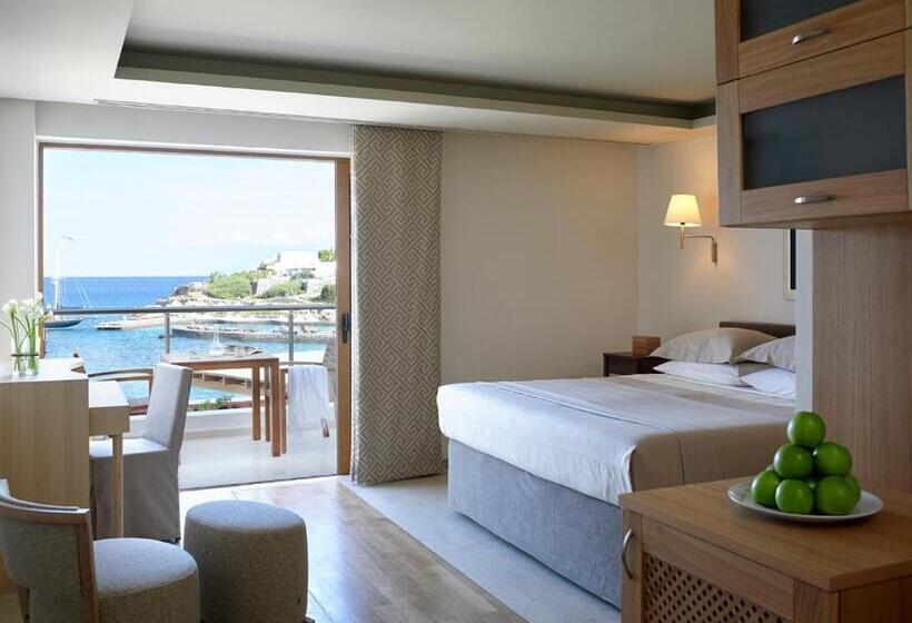 Апартаменты 4 Спальни, Elounda Peninsula Luxury Resort, Six Senses Spa