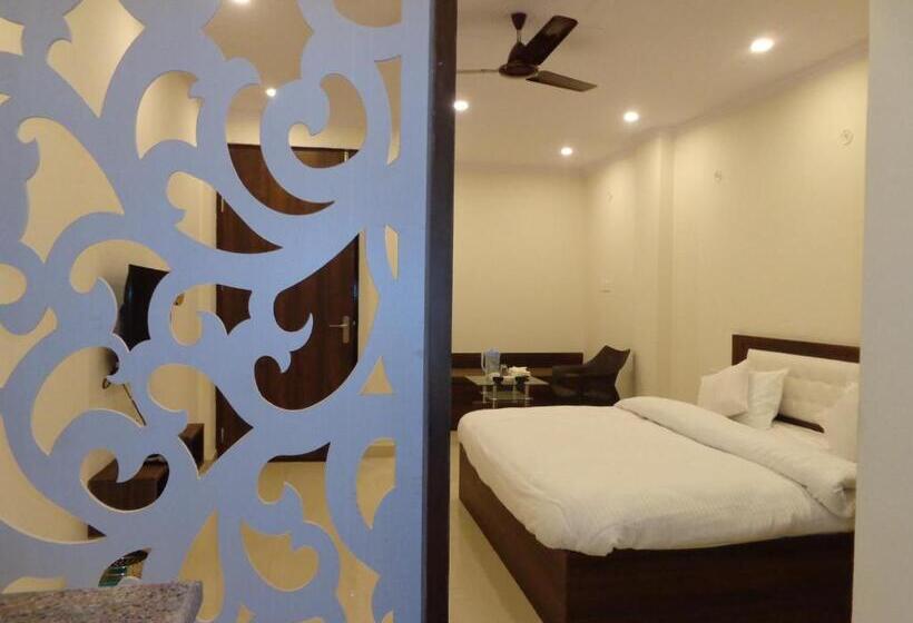标准工作室带阳台, Rukmani Inn
