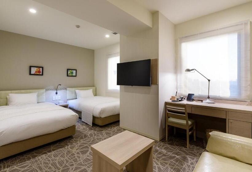 Номер Deluxe, Quintessahotel Tokyohaneda Comic&books