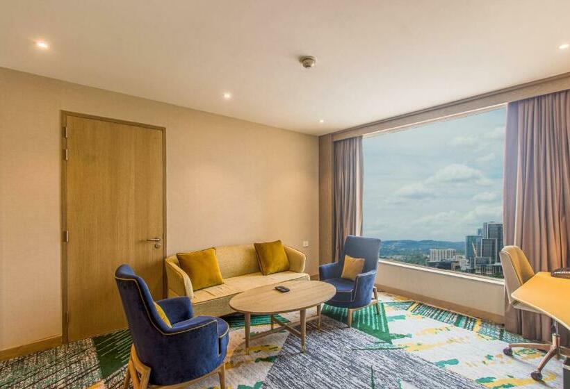 اتاق استاندارد با تخت بزرگ, Holiday Inn Chandigarh Zirakpur, An Ihg
