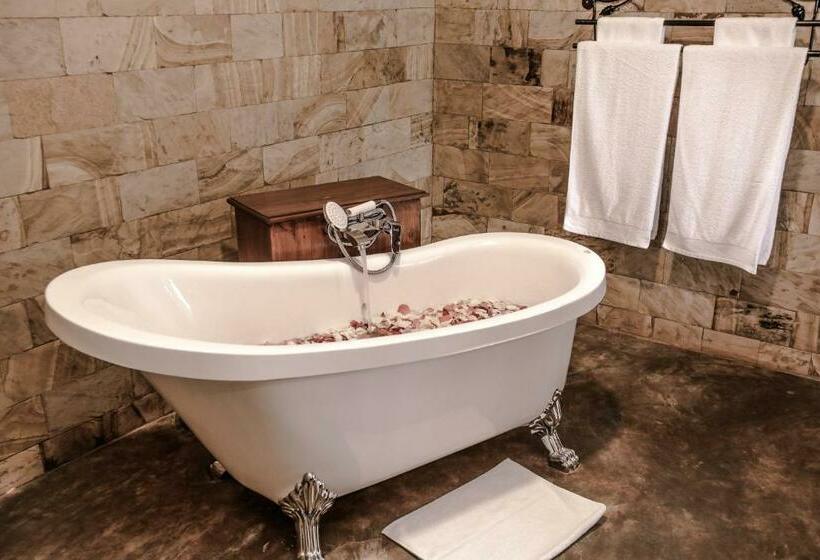 Номер Deluxe с Балконом, Ngorongoro Marera Mountain View Lodge
