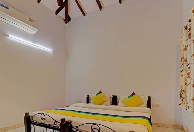 Номер Economy, Itsy Hotels Vailankanni Natures Inn