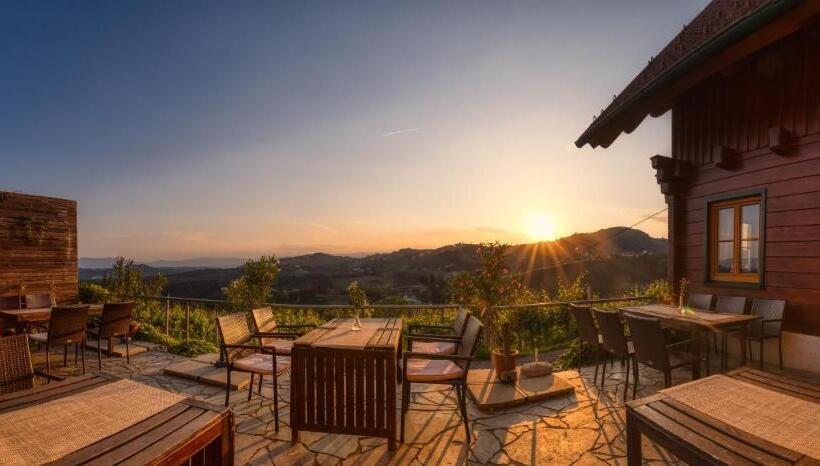 패밀리 룸, Weingut Reiterer