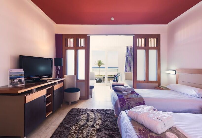 اتاق خانوادگی با چشم‌انداز دریا, Barceló Tiran Sharm