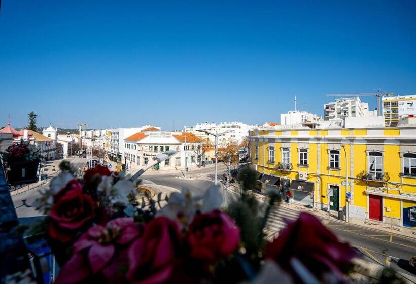 Номер Deluxe, Downtown Loule