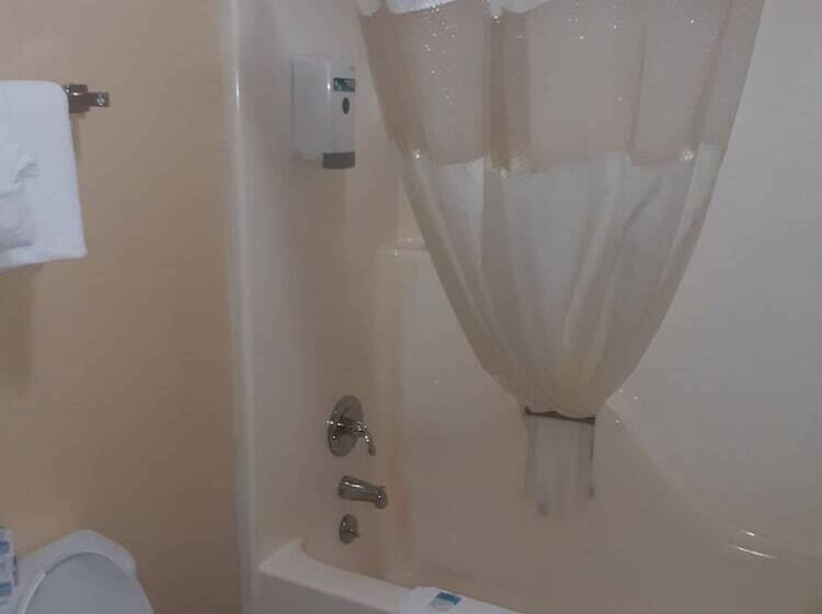 Стандартный Номер Кровать Кинг, Angel Inn Near Imax, A Travelodge By Wyndham