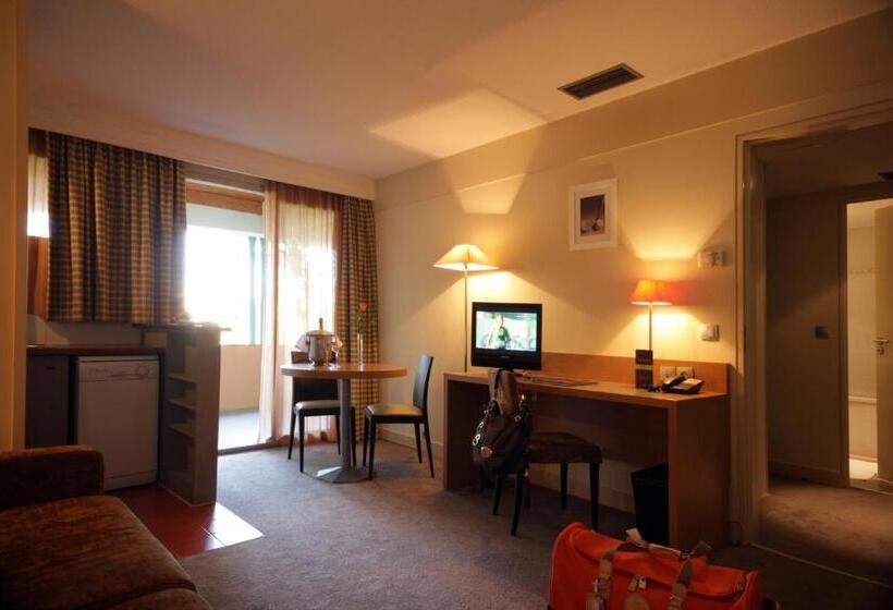 Апартаменты 1 Спальня, Mercure Toulouse Aéroport Golf De Seilh