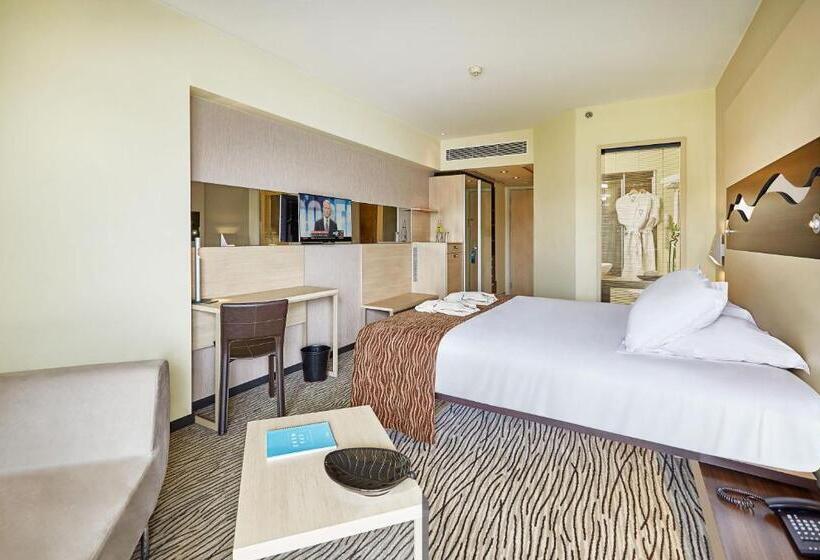 Номер Deluxe, Richmond Nua Wellness Spa   Adult Only