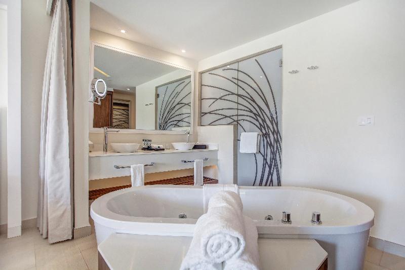 سوییت جونیور لوکس با چشم‌انداز دریا, Royalton Saint Lucia, An Autograph Collection - All Inclusive Resort