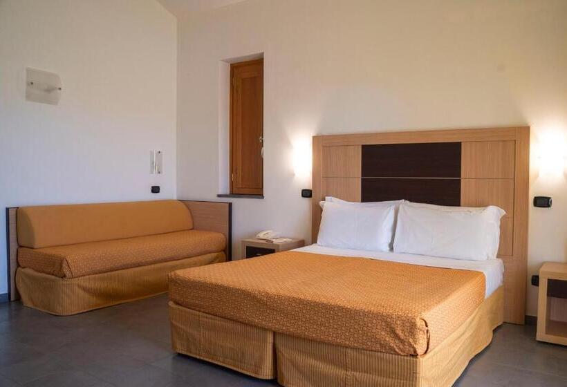اتاق کلاسیک سه تخته, Voi Baia Di Tindari Resort