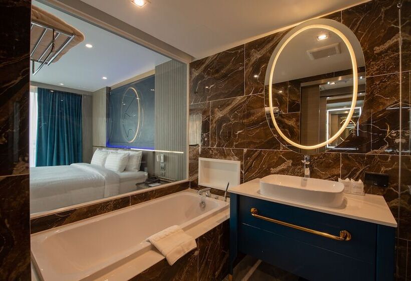 프리미엄 룸, Pattaya Discovery Beach Hotel   Sha Extra Plus