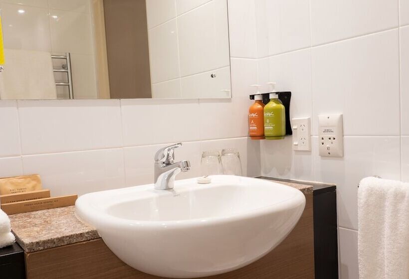 Номер Стандарт 2 Двуспальные Кровати, Holiday Inn Auckland Airport, An Ihg