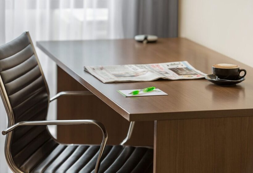 Номер Стандарт, Holiday Inn Auckland Airport, An Ihg