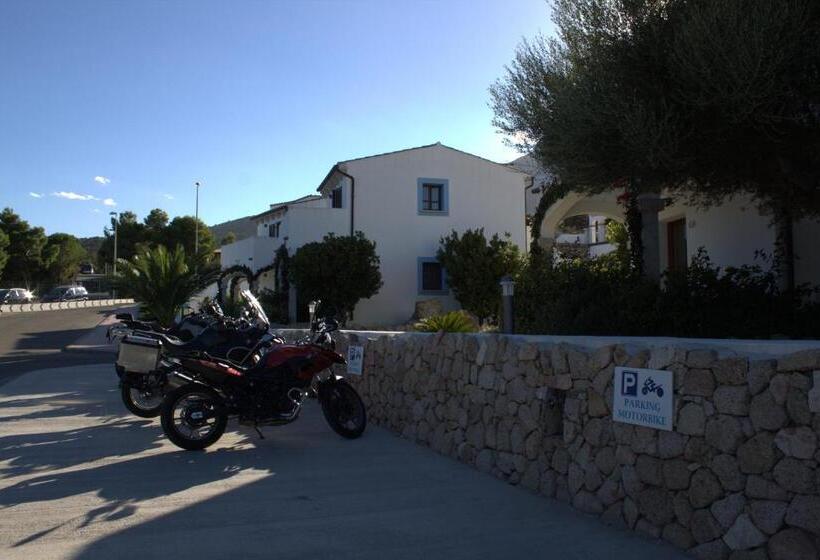 اتاق استاندارد سه نفره, Resort Nuraghe Arvu