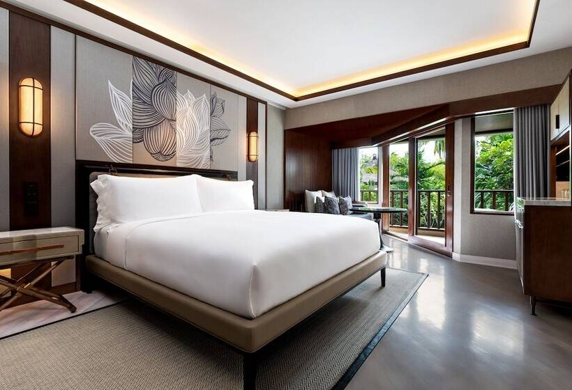 Номер Deluxe Вид на Озеро, The Laguna, A Luxury Collection Resort & Spa, Nusa Dua, Bali