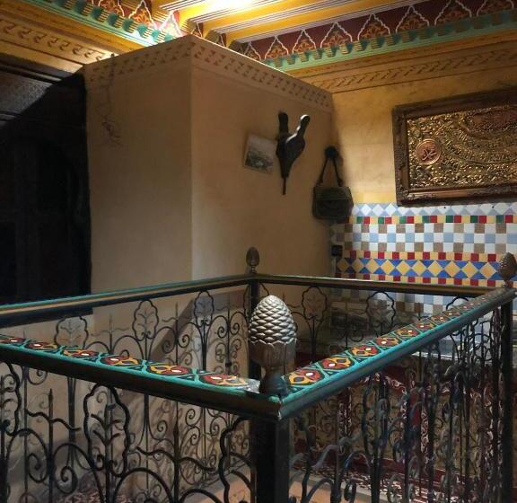 Номер Стандарт, Riad Razoli Sidi Fateh