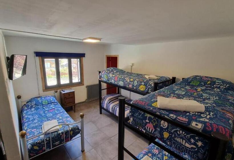 四人标准间, Temiscira Hostel