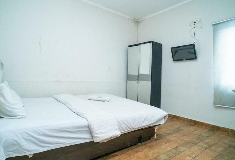 Номер Стандарт, 77 Guest House Serpong Mitra Reddoorz