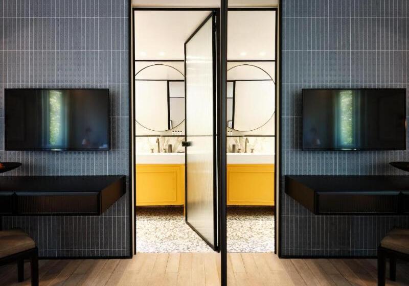 מיטת קינג בסוויטה, Regent Phu Quoc