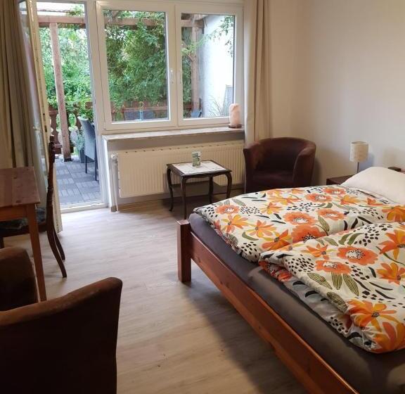 Номер Стандарт с Балконом, Room And Kitchen Im Katerberg