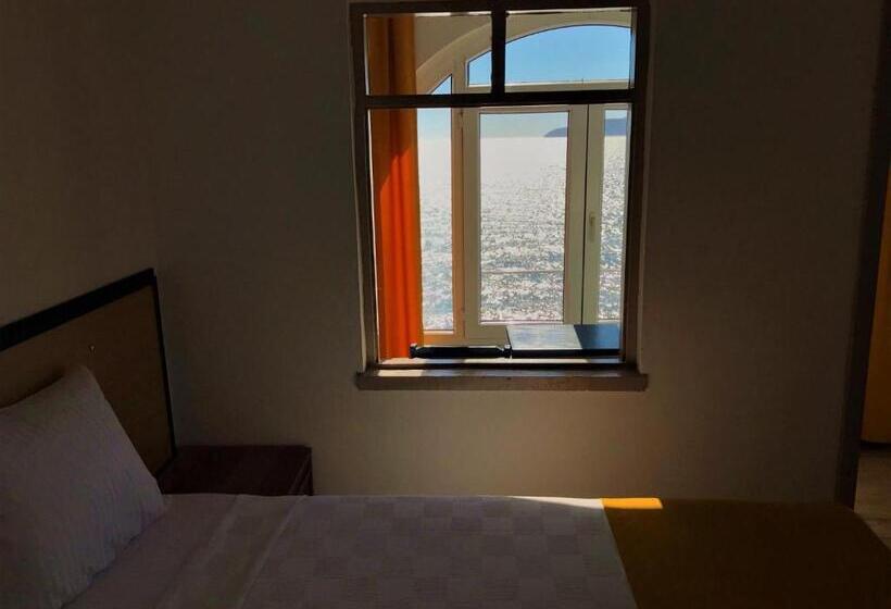 اتاق استاندارد با چشم‌انداز دریا, Urga Butik Otel & Restaurant