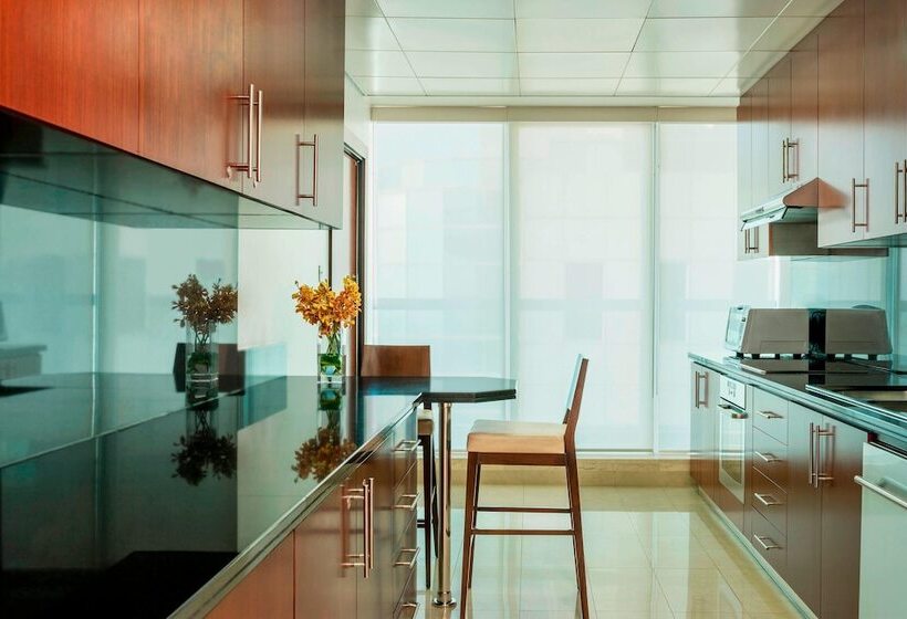 Люкс 3 Спальни, Four Points By Sheraton Sheikh Zayed Road