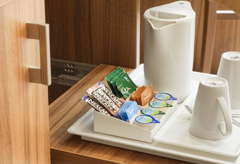 اتاق اجرایی, Ramada By Wyndham Hounslow  Heathrow East