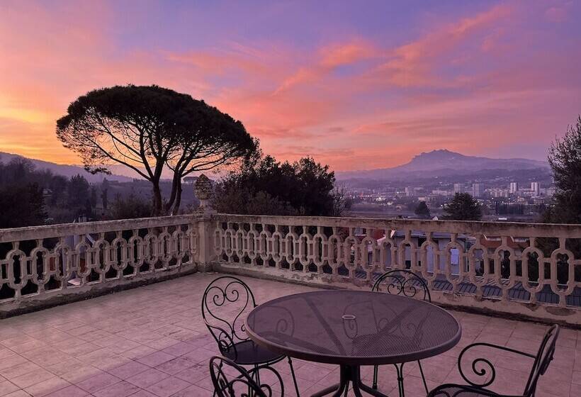 Полулюкс, Villa Pigna