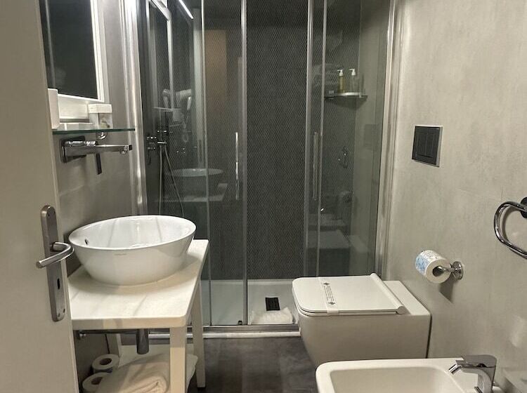Полулюкс, Tasso Suites & Spa