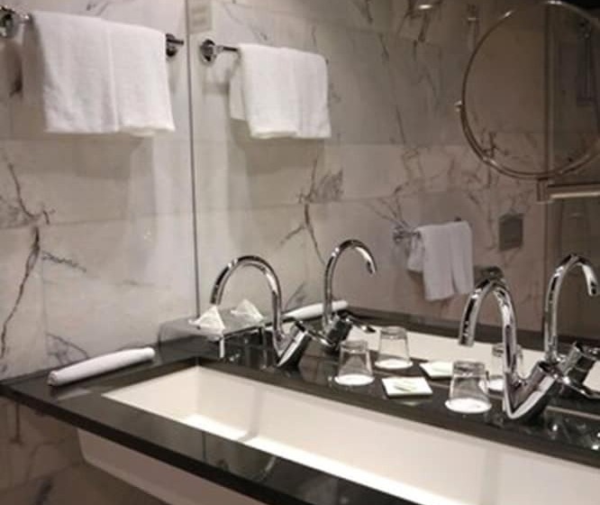 Полулюкс, Arcotel John F Berlin